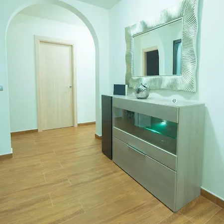 5 Star Luxury Villa, Private Heated Pool, Golf & Sea Views. Caleta de Fuste